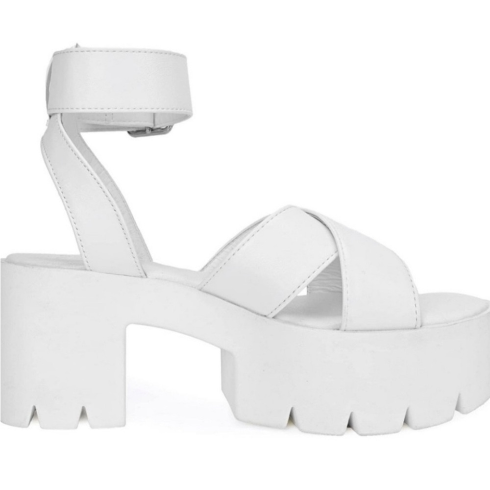 NIB*** READYSALTED / WHITE / JAFFA/ DOUBLE CROSS STAP / SIZE 39/8